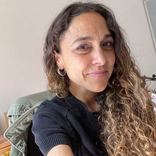 <em>Isabel R.</em>